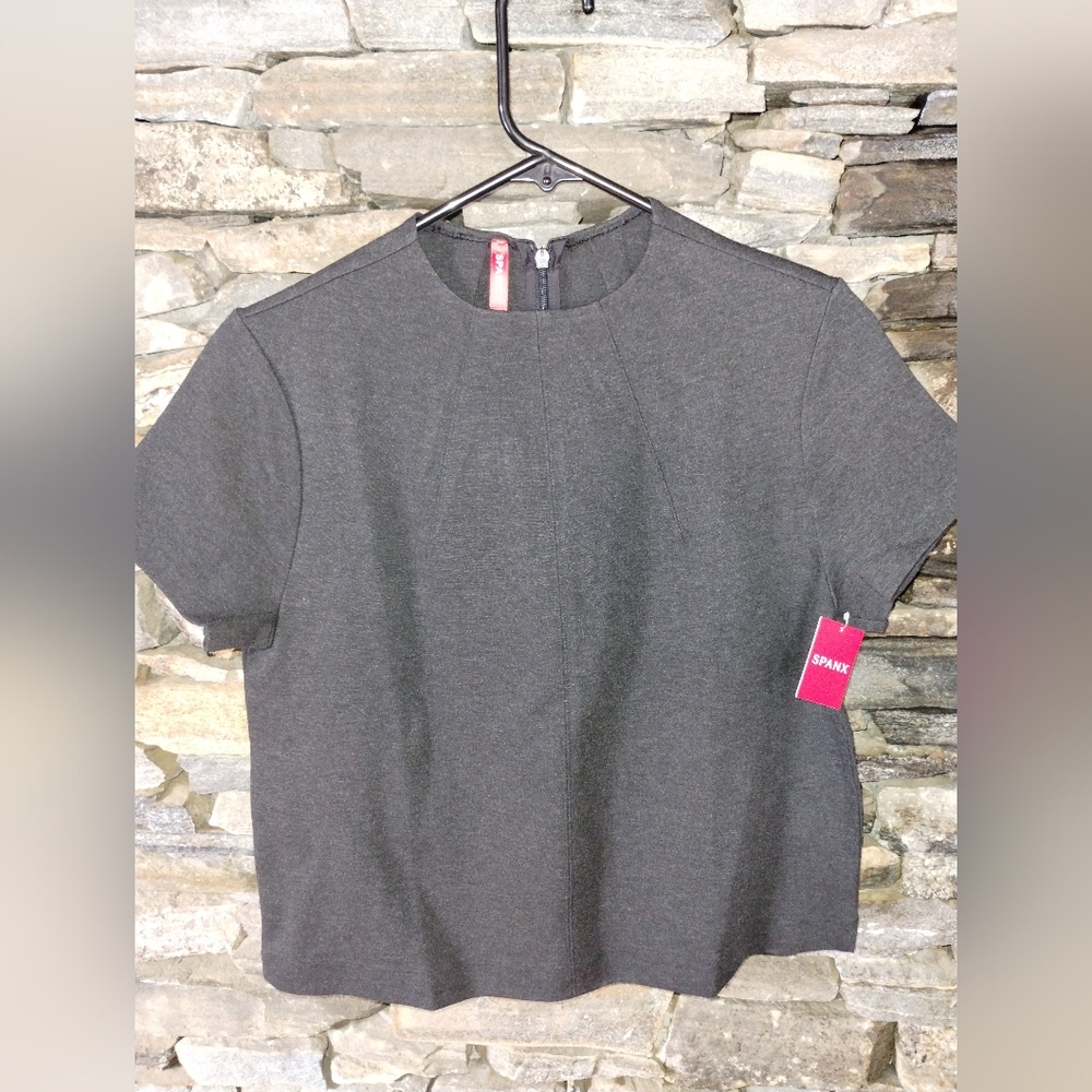 SPANX NWT Women's Short Sleeve Funnel Top - Black, Size Small - Picture 2 of 11